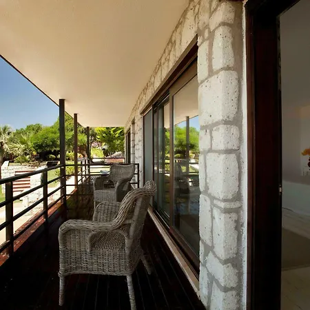 Ceshme 4*