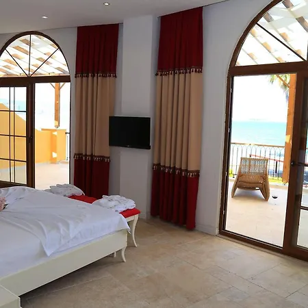 Ceshme Hotel