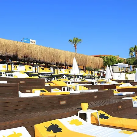 Ceshme Hotel 3*